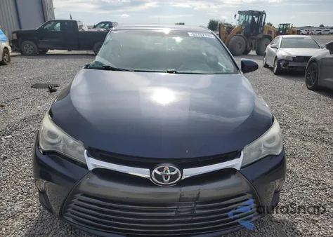 2016 Toyota Camry Le z USA, uszkodzony, nr VIN 4T1BF1FK5GU540254